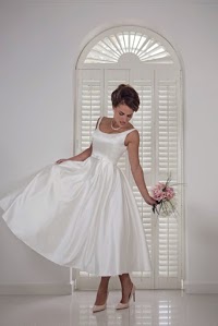 Confetti Bridal Gowns 1071794 Image 4